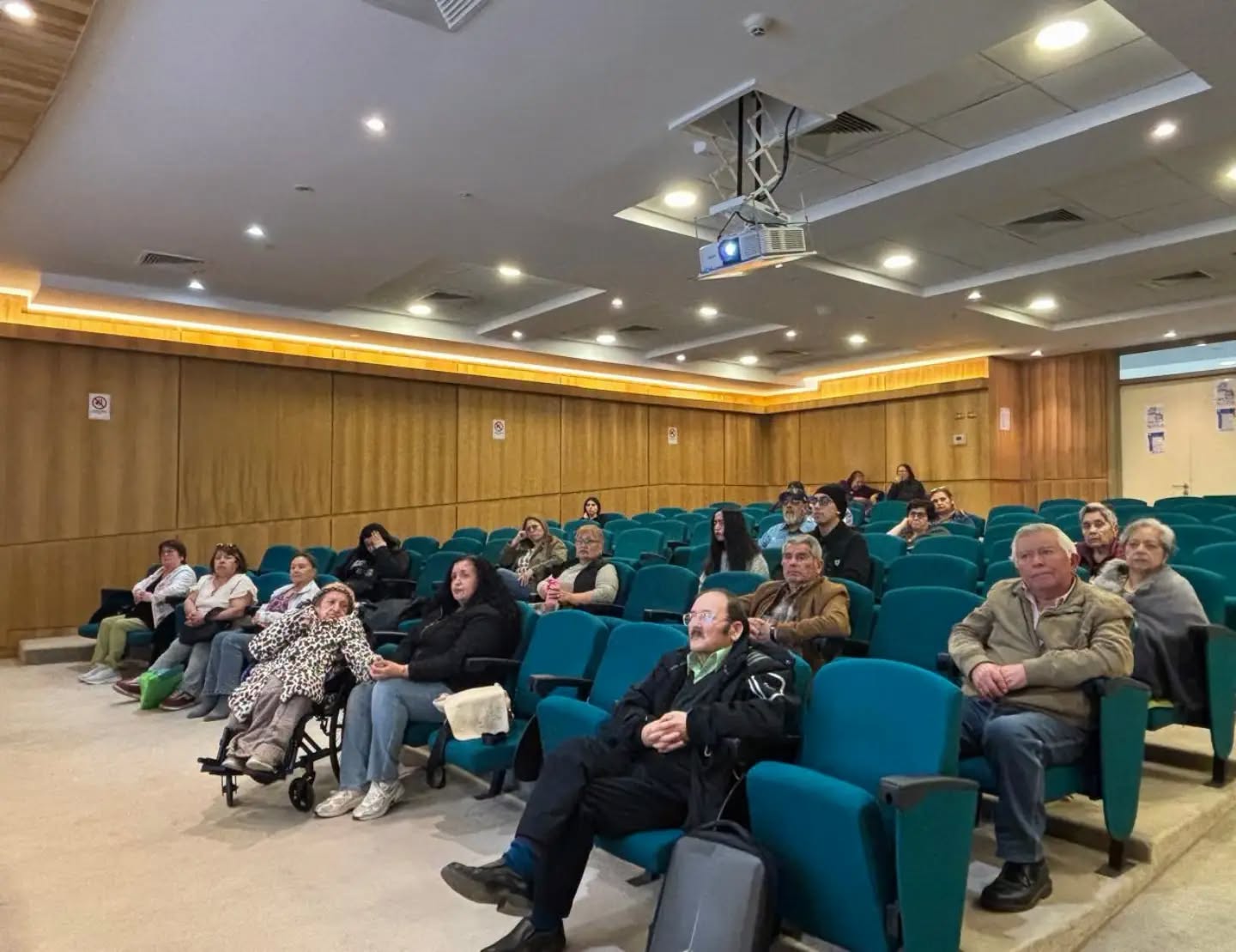 Hospital Clínico Magallanes promueve la salud mental de quienes cuidan a otros y convoca a un nuevo Encuentro de Cuidadores.