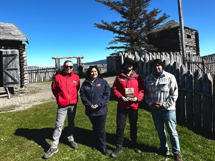 Influencer magallánico y Seremi de Bienes Nacionales llevan a reel las curiosidades del Parque del Estrecho.
