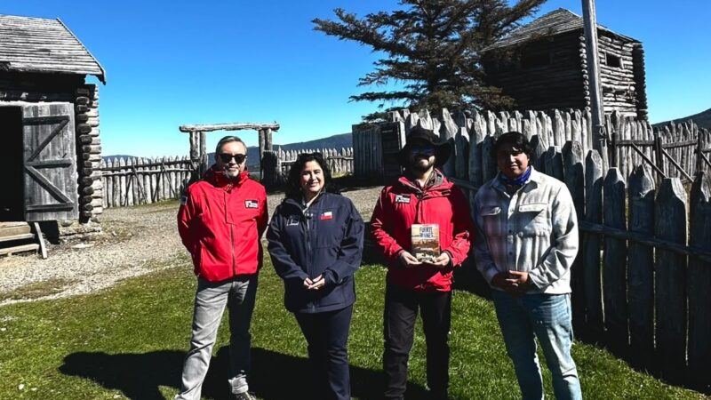 Influencer magallánico y Seremi de Bienes Nacionales llevan a reel las curiosidades del Parque del Estrecho.
