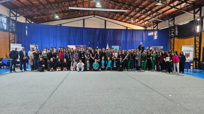 Estudiantes de Punta Arenas lideraron V Feria Escolar “Actívate, Cuídate y Vive sin ACV”.