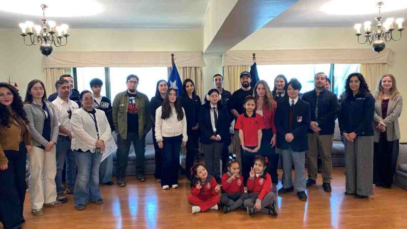 Capitanía de Puerto de Punta Arenas premió a los ganadores de sus concursos de fotografía y pintura