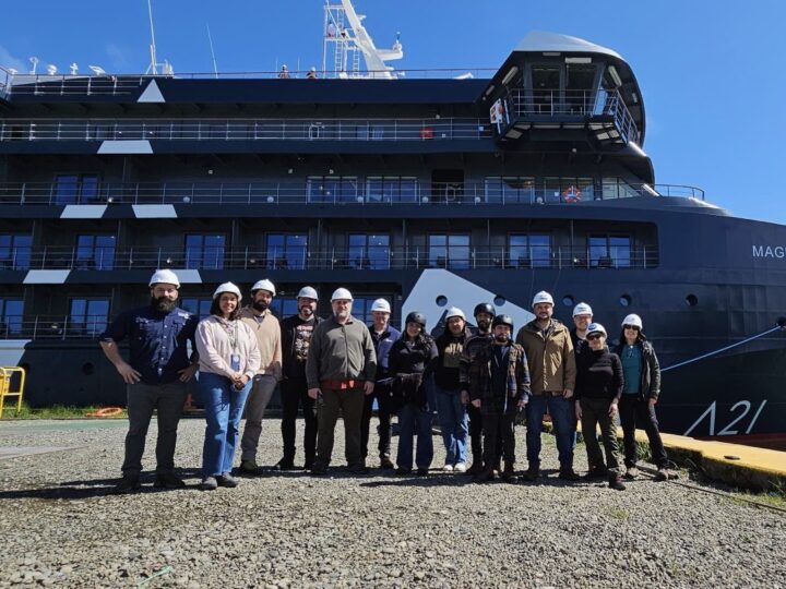 Ya está en marcha el sistema automatizado FerryBox para el monitoreo oceanográfico en aguas antárticas.