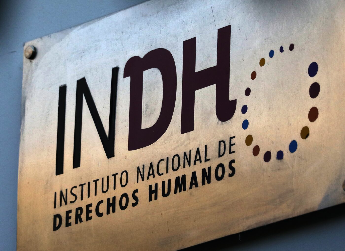 Proyecto del gobierno intenta desmantelar el Instituto Nacional de Derechos Humanos.