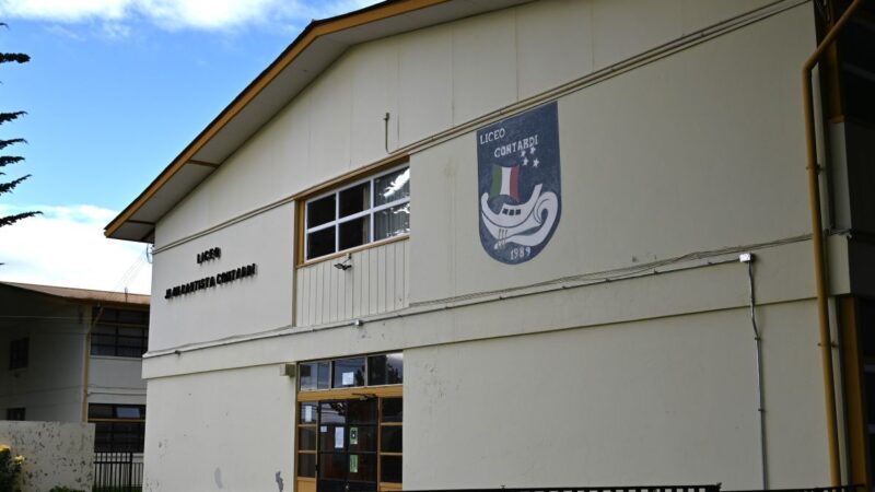 SLEP Magallanes activa equipo de convivencia escolar e inicia investigación tras manifestación en Liceo Juan Bautista Contardi de Punta Arenas.