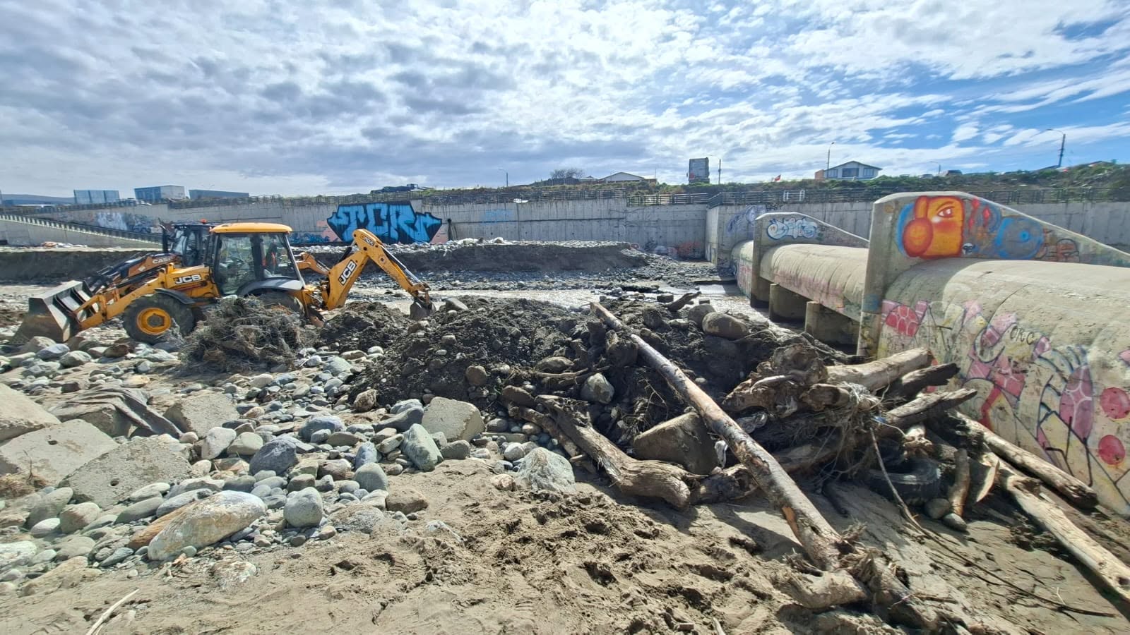 MOP continúa despliegue en terreno para reforzar la seguridad en Punta Arenas tras emergencia climática.