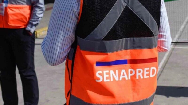 Funcionarios de SENAPRED exigen fortalecer la institución y frenar recortes presupuestarios tras aluvión en Las Condes.