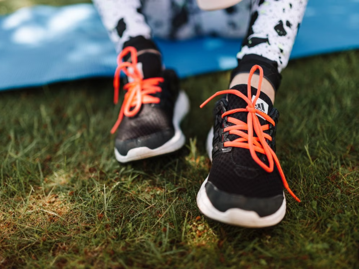 Zapatillas de training Adidas: qué cambia frente al running
